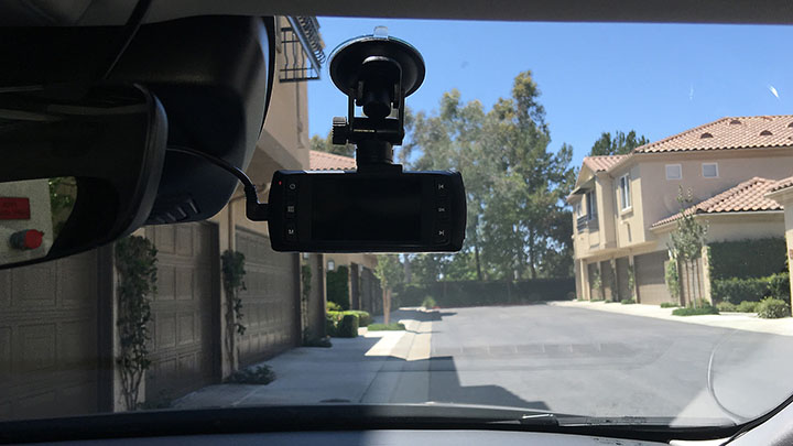Brigele DR 2100 compact dash mounted on windshield - view from inside, close-up