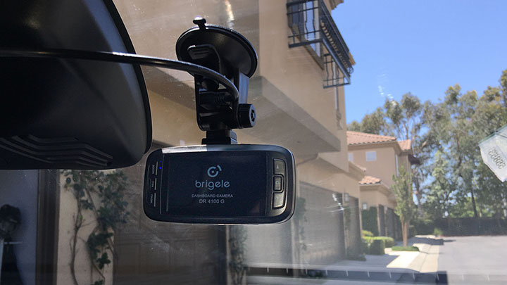 Brigele DR 4100 G compact dash cam mounted on the windshield - view from inside